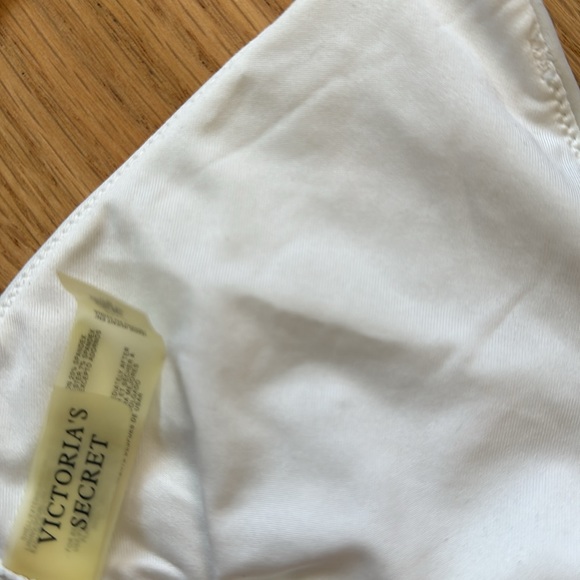 Victorias Secret set. - Picture 5 of 5